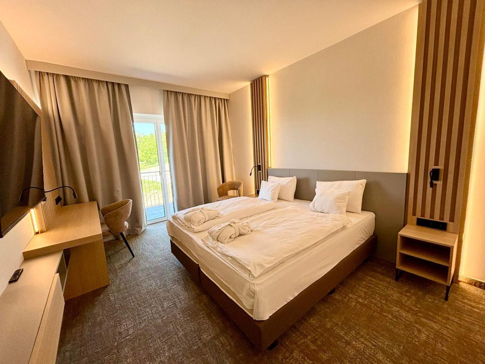 Zenit Wellness Hotel Balaton Vonyarcvashegy Zewnętrze zdjęcie