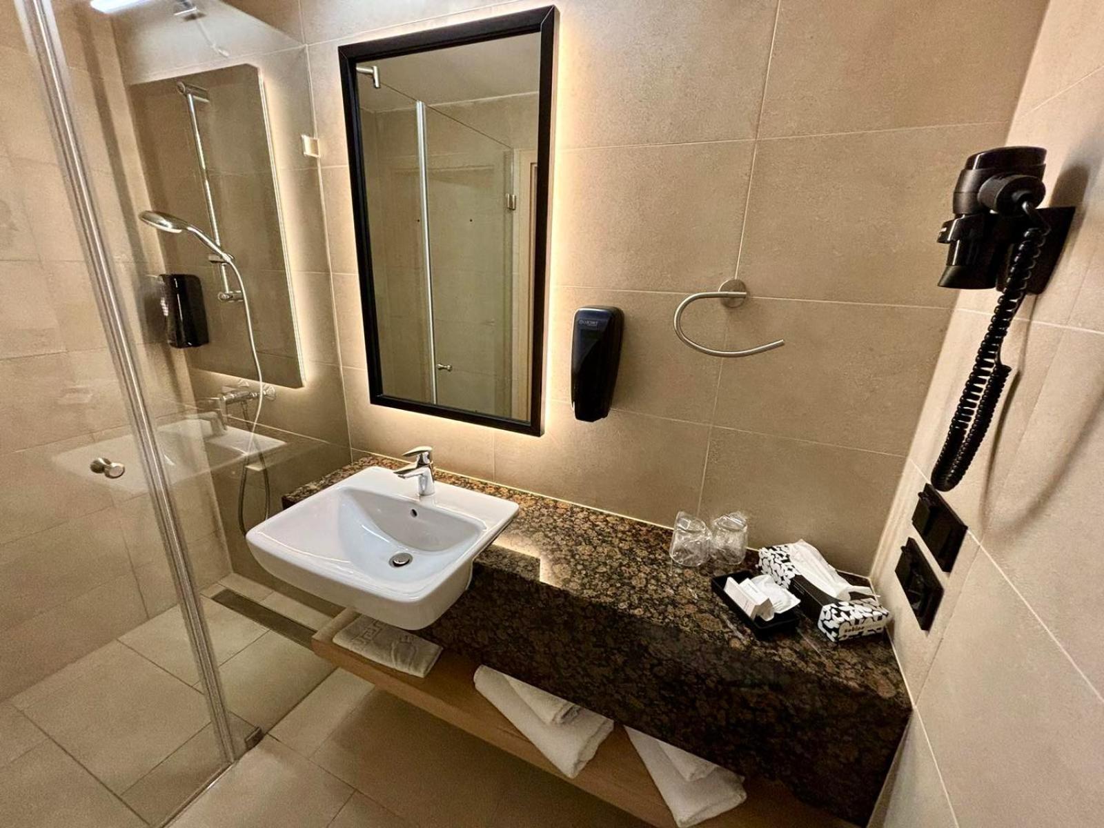 Zenit Wellness Hotel Balaton Vonyarcvashegy Zewnętrze zdjęcie