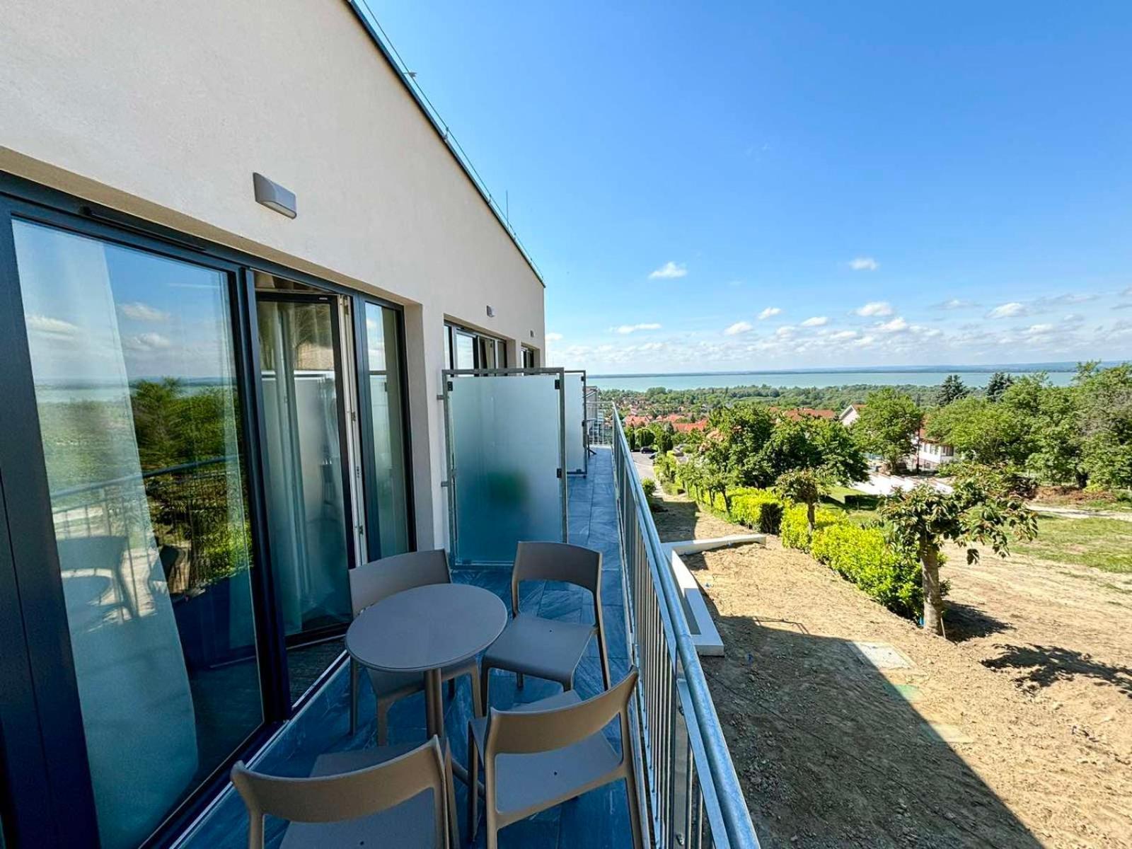 Zenit Wellness Hotel Balaton Vonyarcvashegy Zewnętrze zdjęcie
