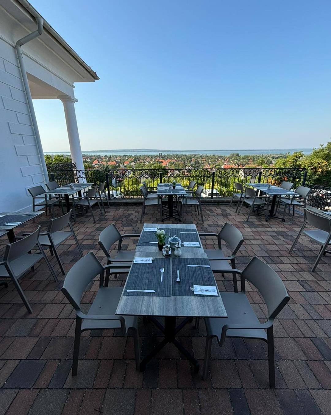 Zenit Wellness Hotel Balaton Vonyarcvashegy Zewnętrze zdjęcie