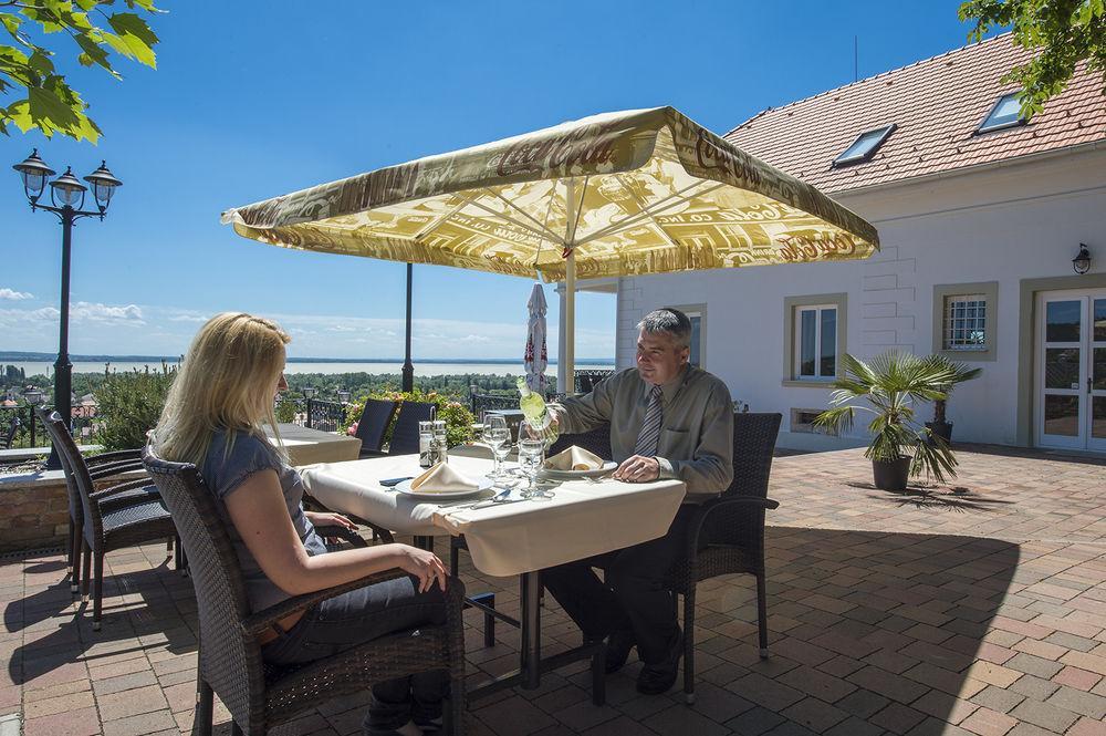 Zenit Wellness Hotel Balaton Vonyarcvashegy Zewnętrze zdjęcie