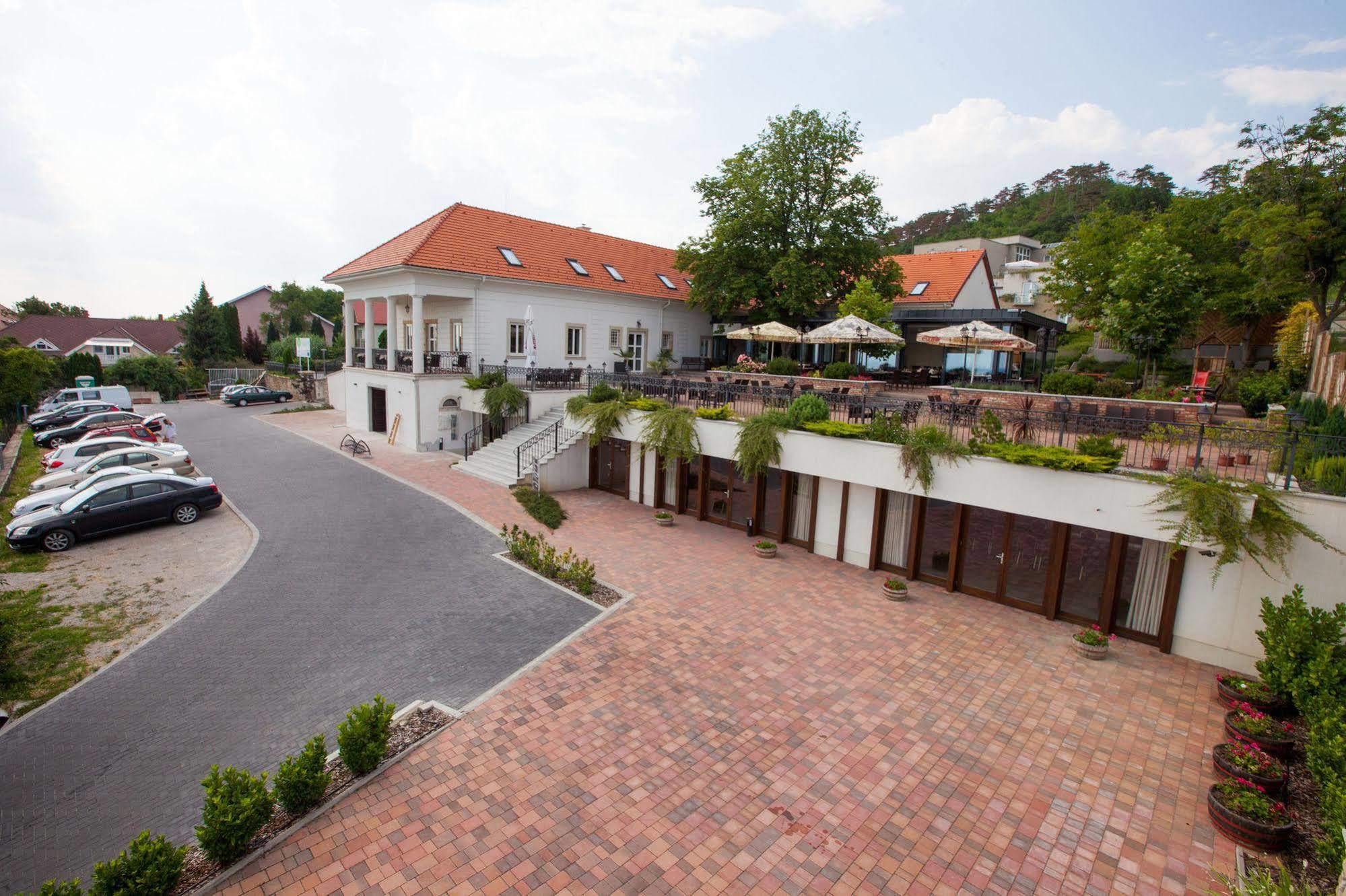 Zenit Wellness Hotel Balaton Vonyarcvashegy Zewnętrze zdjęcie